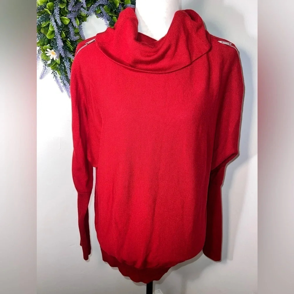 DKNY, L/XL, 3/4 exposed‎ silver zip dolman long sleeve,  ribbed, cowl sweater